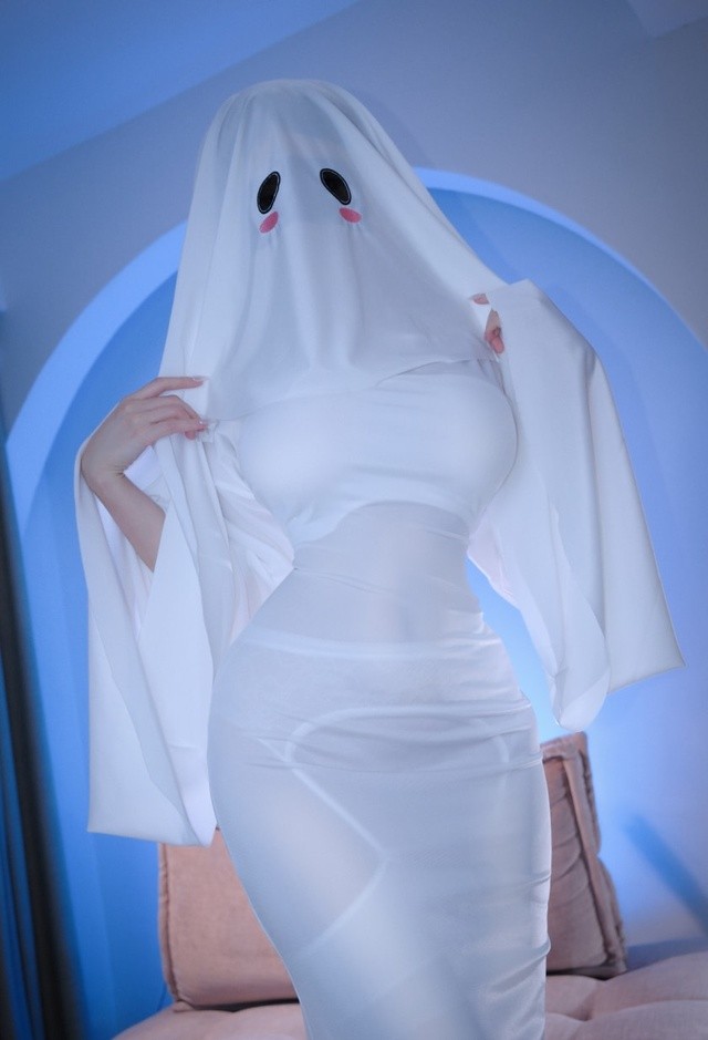 miko酱ww《幽灵》暗黑萝莉cos解析｜哥特风少女的百变造型指南 [43P-1.71GB]