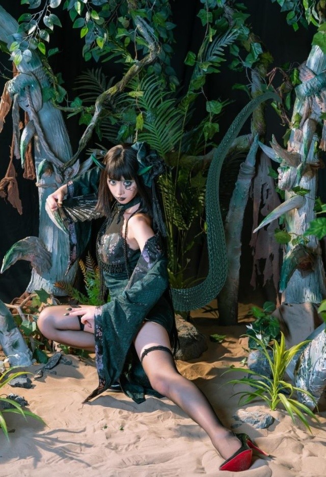 云溪溪cos小舞&伊蒂尔·影：灵动少女与暗黑系女神的双面演绎 [9P-144MB]