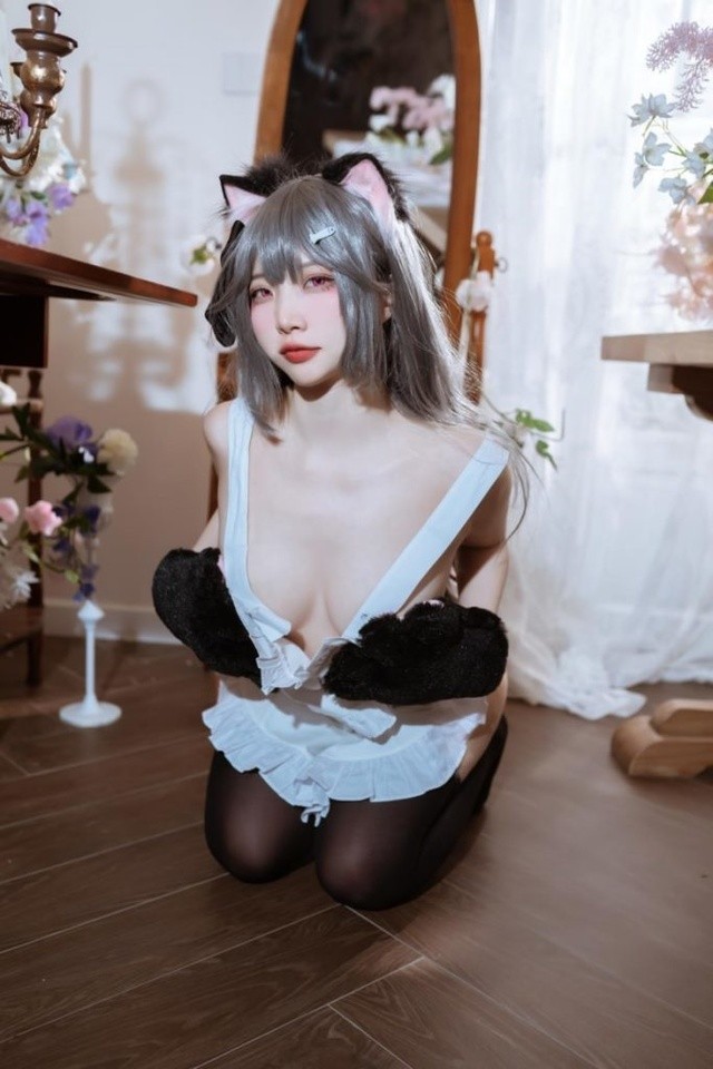 二佐Nisa《碧蓝航线》水星纪念厨娘装扮解读：元气围裙的细节美学 [41P-702MB]