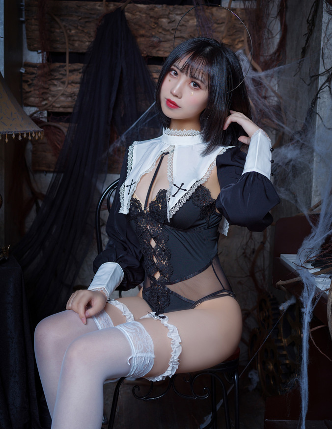 蜜汁猫裘的万圣节奇幻夜[27P-231MB]