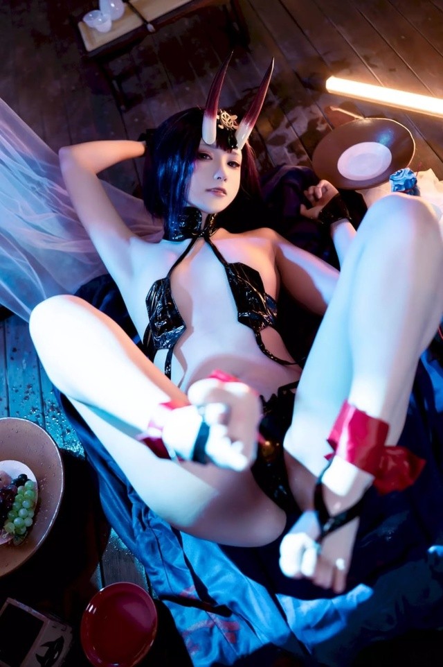 Quan冉有点饿演绎FGO酒吞童子：魅惑系coser的神级还原[62P-185MB]