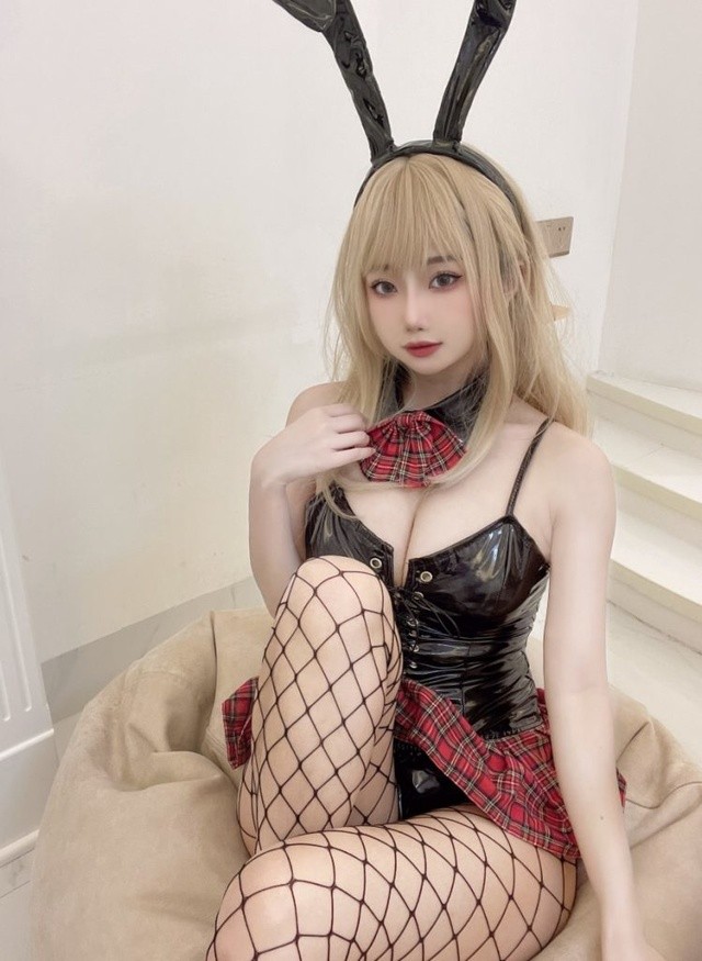 鬼畜瑶暗黑甜酷风cos作品盘点：NO.63纱网兔兔娘造型全解析[35P-104MB]